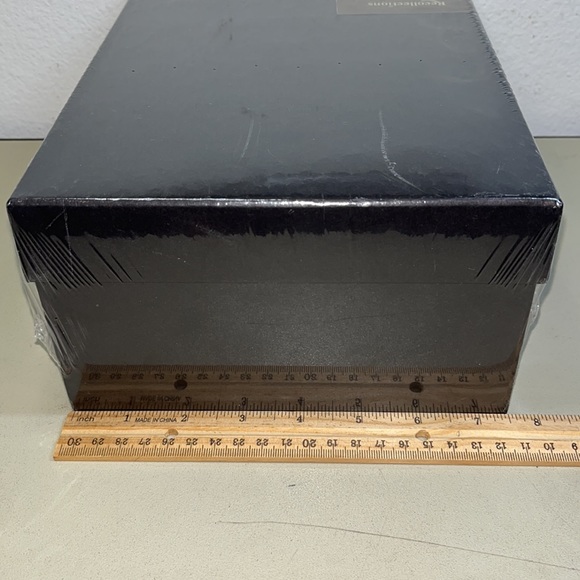 New/sealed Recollections Black Memory Box 4”11’x7.5”x4.5 (Clippings/Photos/DVDs) - Picture 6 of 8